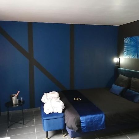 Appartement Avec Sauna Et Balneo Privatifs -Troyes Centre Ngoại thất bức ảnh